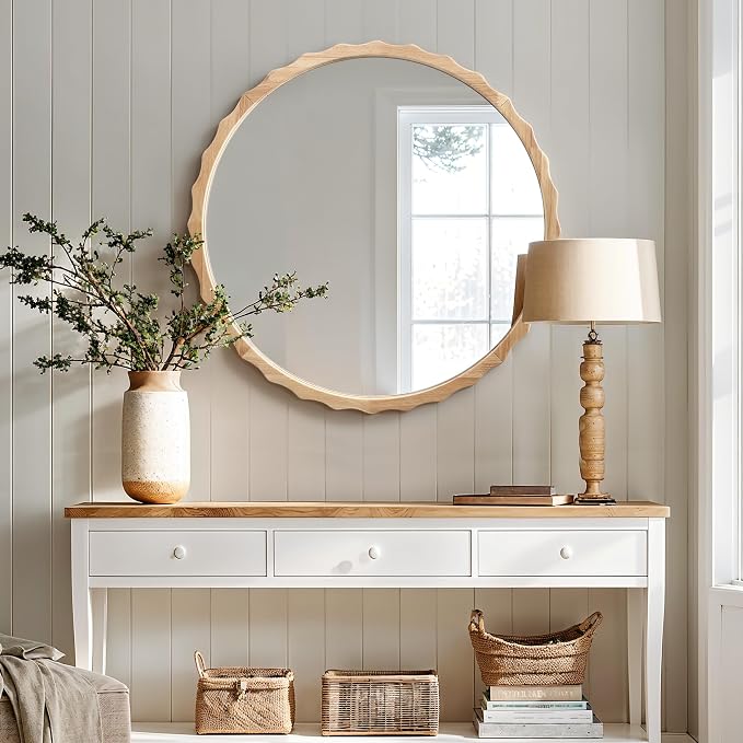 LuxenHome 32" Round Wall Mirror With Natural Rubberwood Scalloped Frame - Wood Wall Decor for Bathroom, Vanity, Entryway, Living Room - Large Accent Circle Mirror