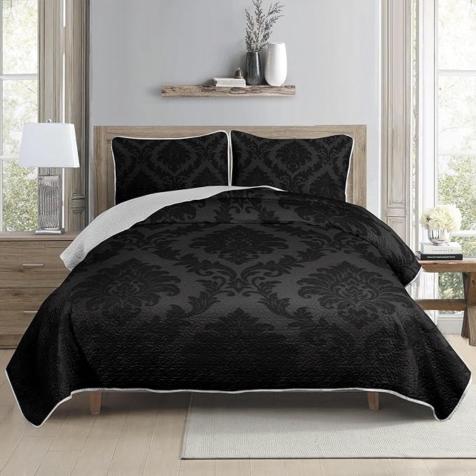 AILONEN Black Gothic Damask Twin Quilted Comforter Set 3 Piece, Ornamental Floral Bedspread Coverlet with 2 Pillowcases, Elegant Dorm Bedding for Students