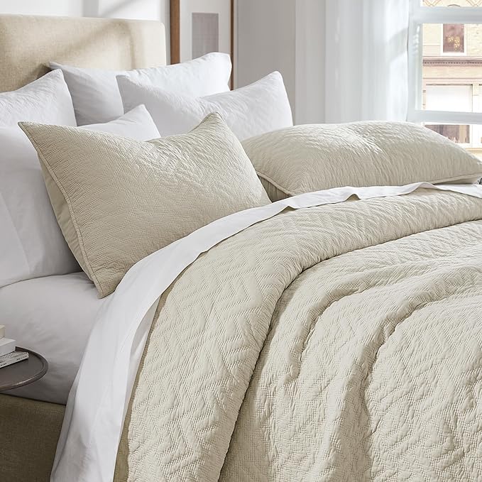 palassio Beige 100% Cotton Quilt California Cal King Size Bedding Sets with 2 Pillow Shams, Oversized Lightweight Textured Farmhouse Bedspread Soft Shabby Chic Coverlet for All Season, 3 Pieces