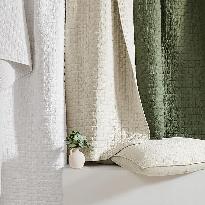 palassio White 100% Cotton Quilt Twin Size Bedding Sets with 1 Pillow Sham, Textured Lightweight Soft Bedspread Shabby Chic Coverlet, Quilted Thin Comforter Bed Cover for All Season, 2 Pieces
