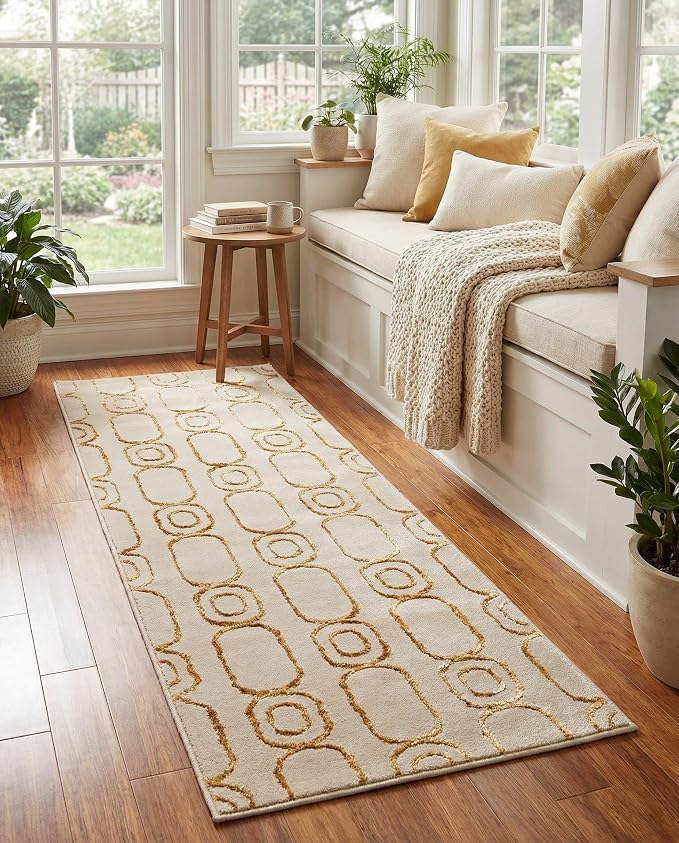 Rugs.com Vogue Geo Collection Rug – 5 Ft Runner White Medium-Pile Rug Perfect for Hallways, Entryways