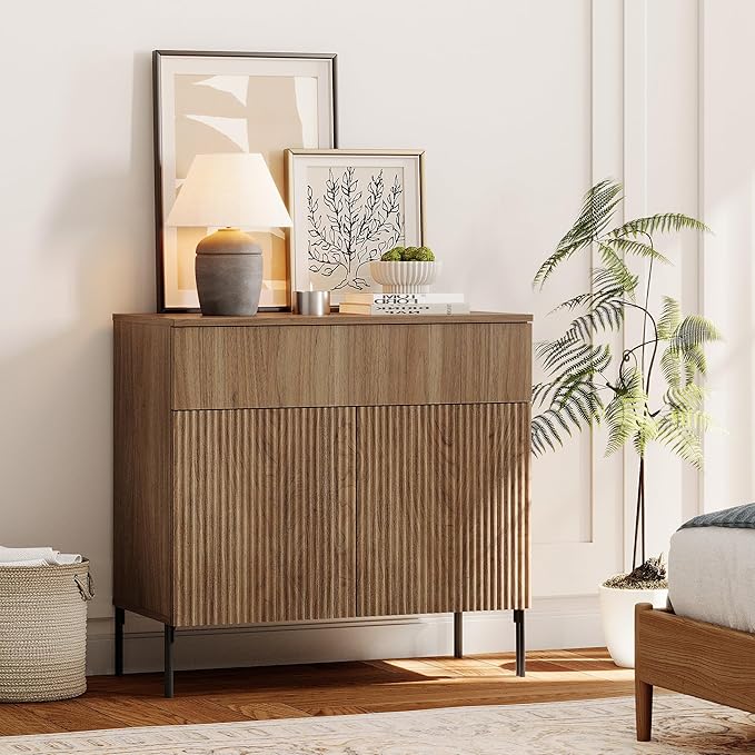 WAMPAT 31.5" Buffet Sideboard Cabinet with Storage, Wood Credenza Console Table with 1 Drawer & 2 Doors, Coffee Bar Cabinet, Wine Bar Storage for Dining Room, Living Room, Light Walnut