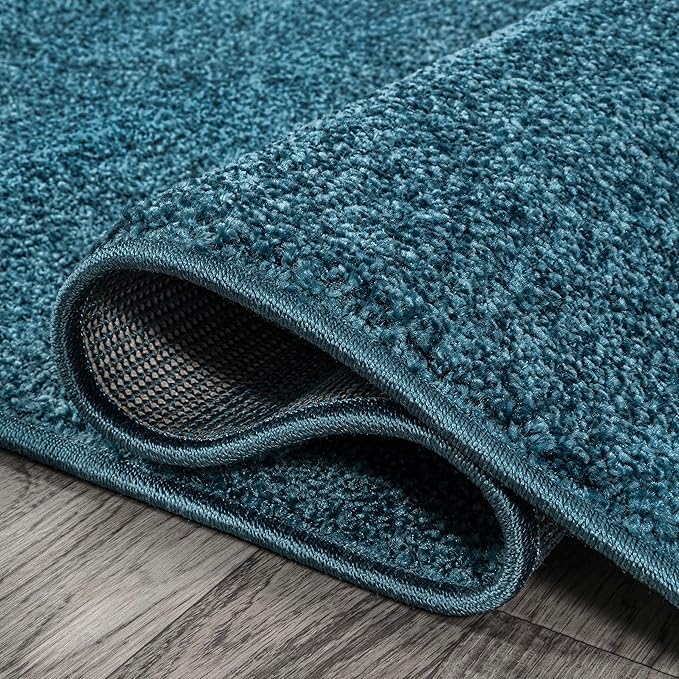 JONATHAN Y Haze Solid Low-Pile Turquoise 9x9 Square Indoor Area Rug, Coastal,Bohemian,Minimalist,Classic, Easy-Cleaning for Living Room,Bedroom,Kitchen,Pet Friendly,Non-Shedding (SEU100H-9SQ)
