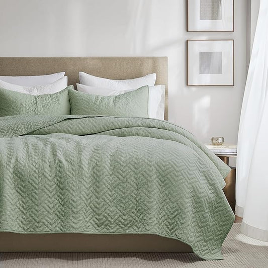 palassio Sage Green 100% Cotton Quilt Twin Size Bedding Sets with 1 Pillow Sham, Lightweight Textured Farmhouse Country Bedspread Soft Shabby Chic Patterned Coverlet for All Season, 2 Pieces