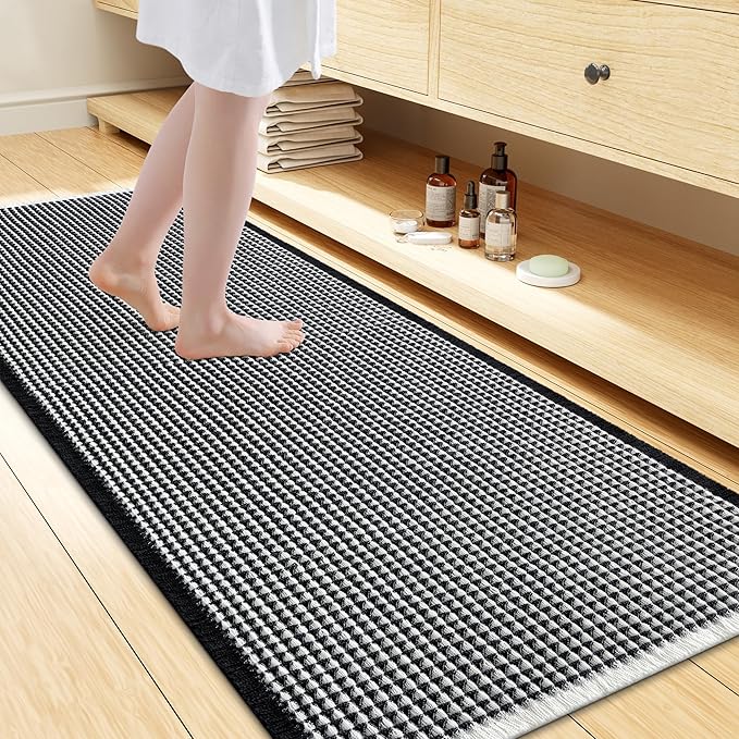 Smiry Waffle Bath Mat 60x24, Extra Soft Absorbent Bathroom Rugs, Non Slip Machine Washable Quick Dry Bath Rugs for Bathroom Floor, Tub, Shower, Home Decor Accessories, Black & Cream