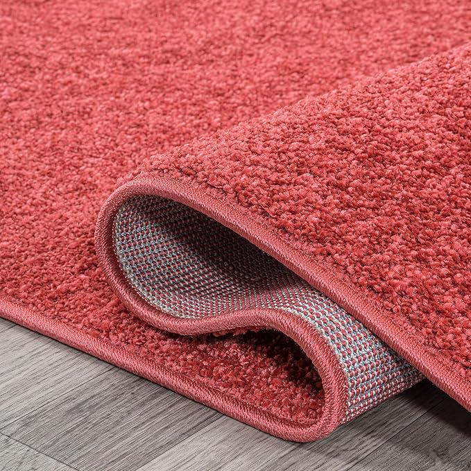JONATHAN Y Haze Solid Low-Pile Red 4x6 Oval Indoor Area Rug, Coastal,Bohemian,Minimalist,Classic, Easy-Cleaning for Living Room,Bedroom,Kitchen,Pet Friendly,Non-Shedding (SEU100E-4OV)