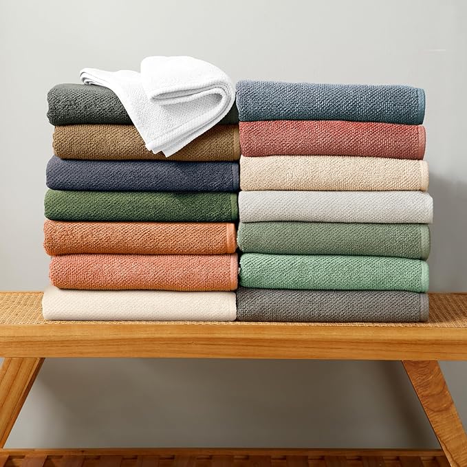 Great Bay Home 100% Cotton 4 Pack 54x27 Bath Towel Set - Absorbent, Quick-Drying, Durable Towels for Bathroom Decor - Low-Twist, Two-Ply Fibers (Light Grey)