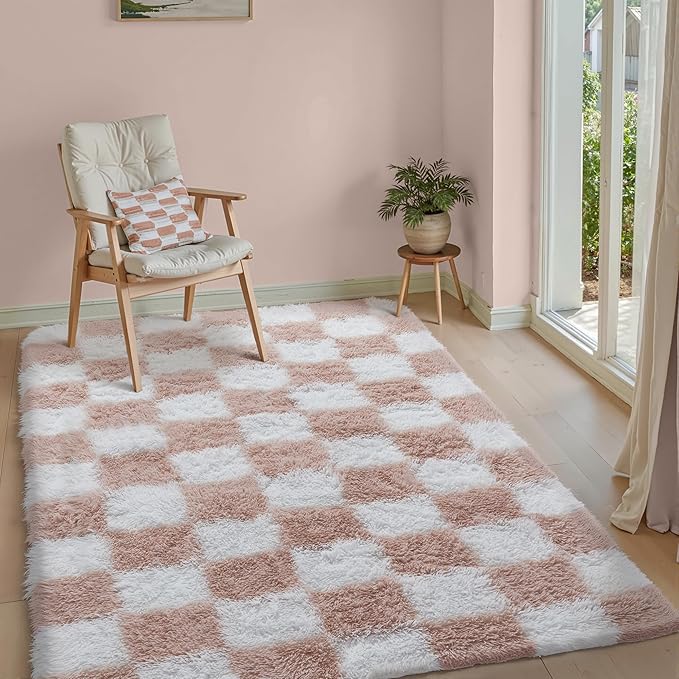 Checkered Rug 4x6 for Living Room, Pink and White Modern Shag Rug Super Soft Washable Fluffy Rugs Indoor Fuzzy Carpet for Bedroom Home Dorm Aesthetic Decor