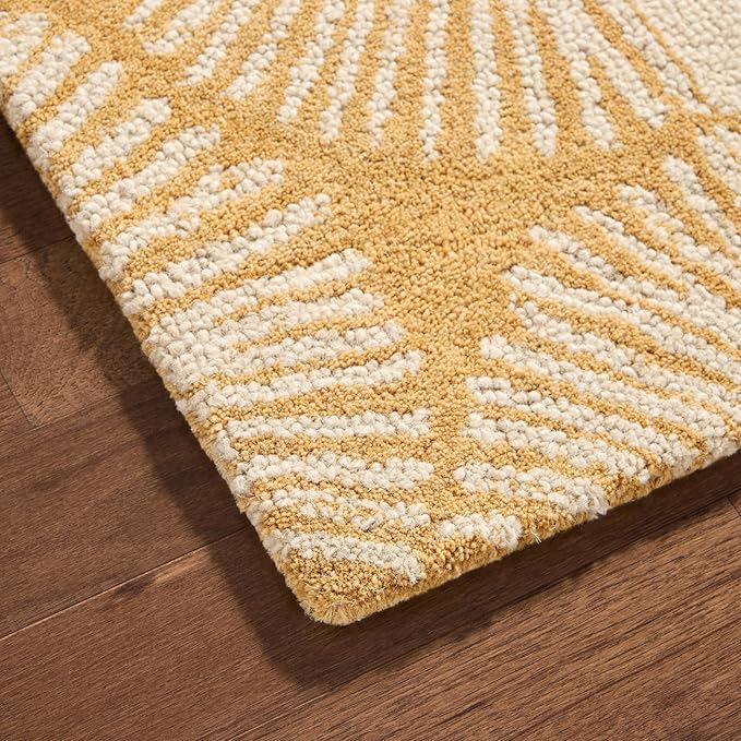 Nicole Miller New York Kendall Fluted Geo Handcrafted Area Rug, 100% Wool Rug, Gold, 5'x7’