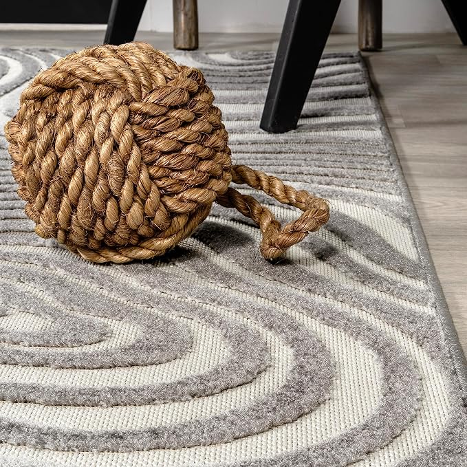 JONATHAN Y Maribo High-Low Abstract Striped Gray/Ivory 7' Round Indoor/Outdoor Area Rug, Pet Friendly, Non-Shedding, Stain Resistant, Easy-Cleaning for Backyard, Patio, Porch (SCN103B-7R)