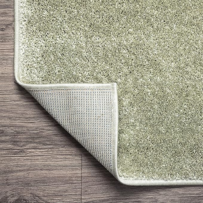 JONATHAN Y Haze Solid Low-Pile Green 9x9 Square Indoor Area Rug, Coastal,Bohemian,Minimalist,Classic, Easy-Cleaning for Living Room,Bedroom,Kitchen,Pet Friendly,Non-Shedding (SEU100O-9SQ)