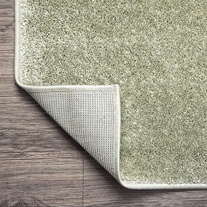 JONATHAN Y Haze Solid Low-Pile Green Indoor Area Rug 3x5, Coastal,Bohemian,Minimalist,Classic, Easy-Cleaning for Living Room,Bedroom,Kitchen,Pet Friendly,Non-Shedding (SEU100O-3)