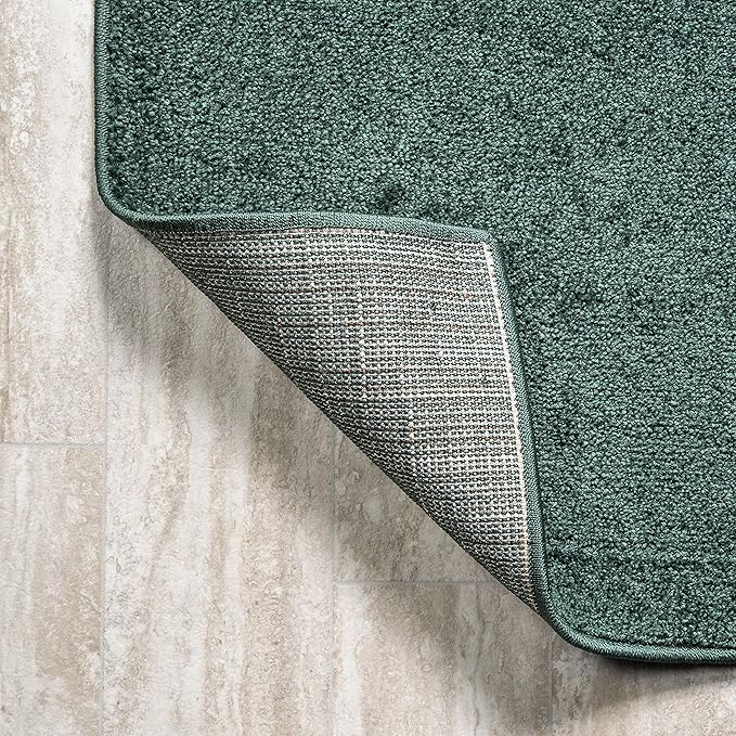 JONATHAN Y Haze Solid Low-Pile Emerald Indoor Area Rug 5x8, Coastal,Bohemian,Minimalist,Classic, Easy-Cleaning for Living Room,Bedroom,Kitchen,Pet Friendly,Non-Shedding (SEU100L-5)
