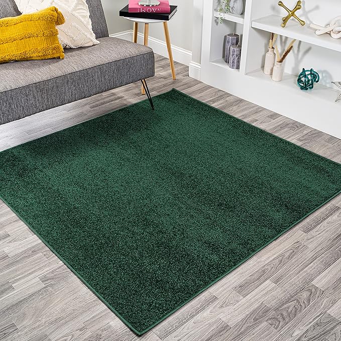 JONATHAN Y Haze Solid Low-Pile Emerald 5x5 Square Indoor Area Rug, Coastal,Bohemian,Minimalist,Classic, Easy-Cleaning for Living Room,Bedroom,Kitchen,Pet Friendly,Non-Shedding (SEU100L-5SQ)